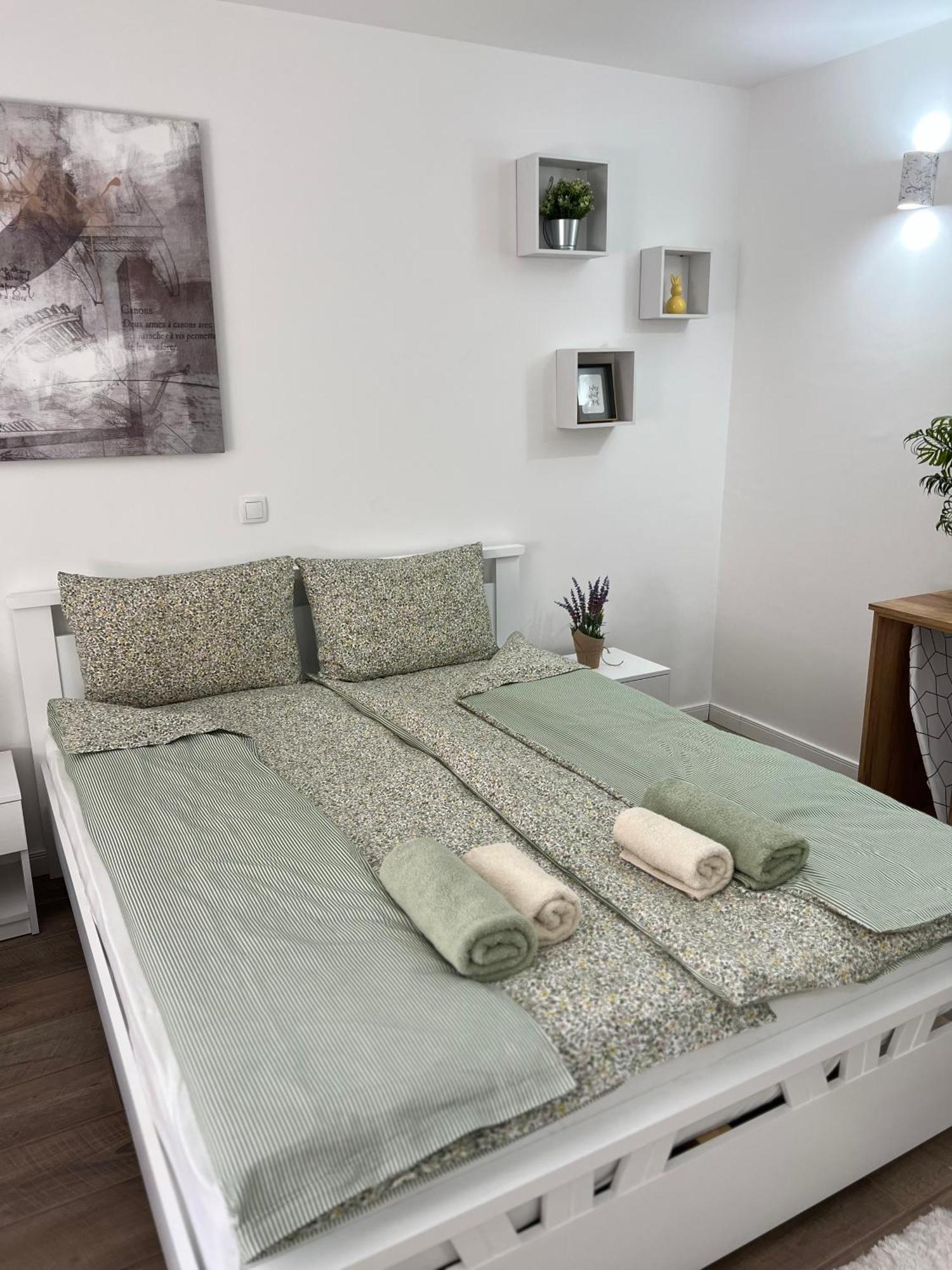 Guest House Lila ซอมโบร์ ภายนอก รูปภาพ
