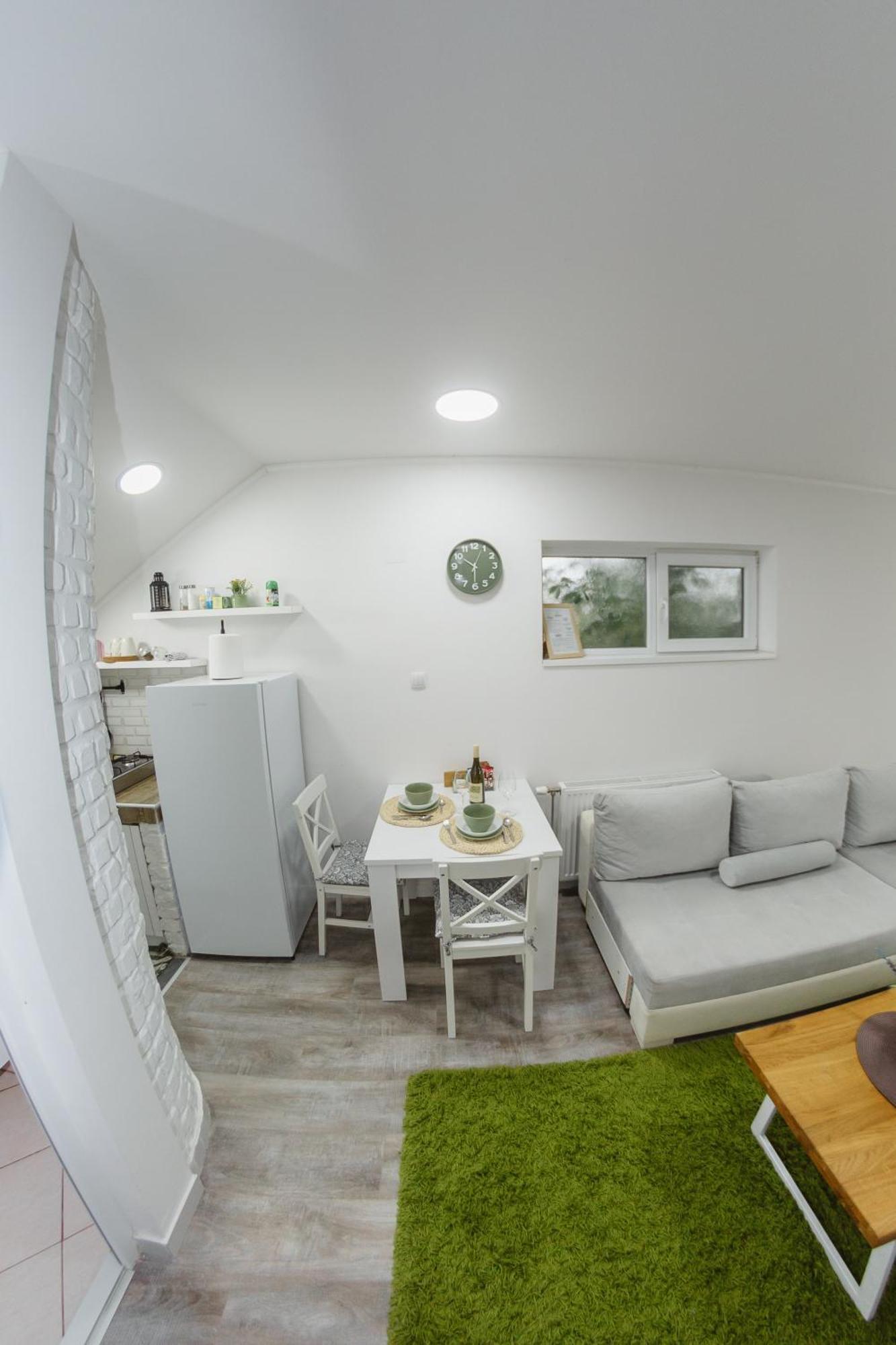 Guest House Lila ซอมโบร์ ภายนอก รูปภาพ