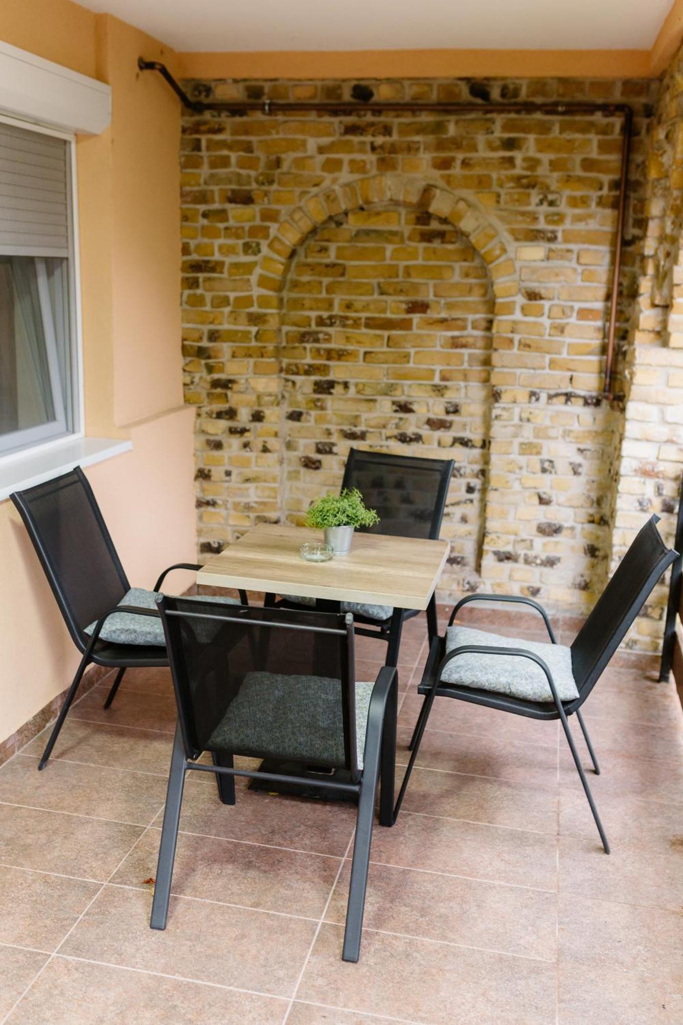 Guest House Lila ซอมโบร์ ภายนอก รูปภาพ